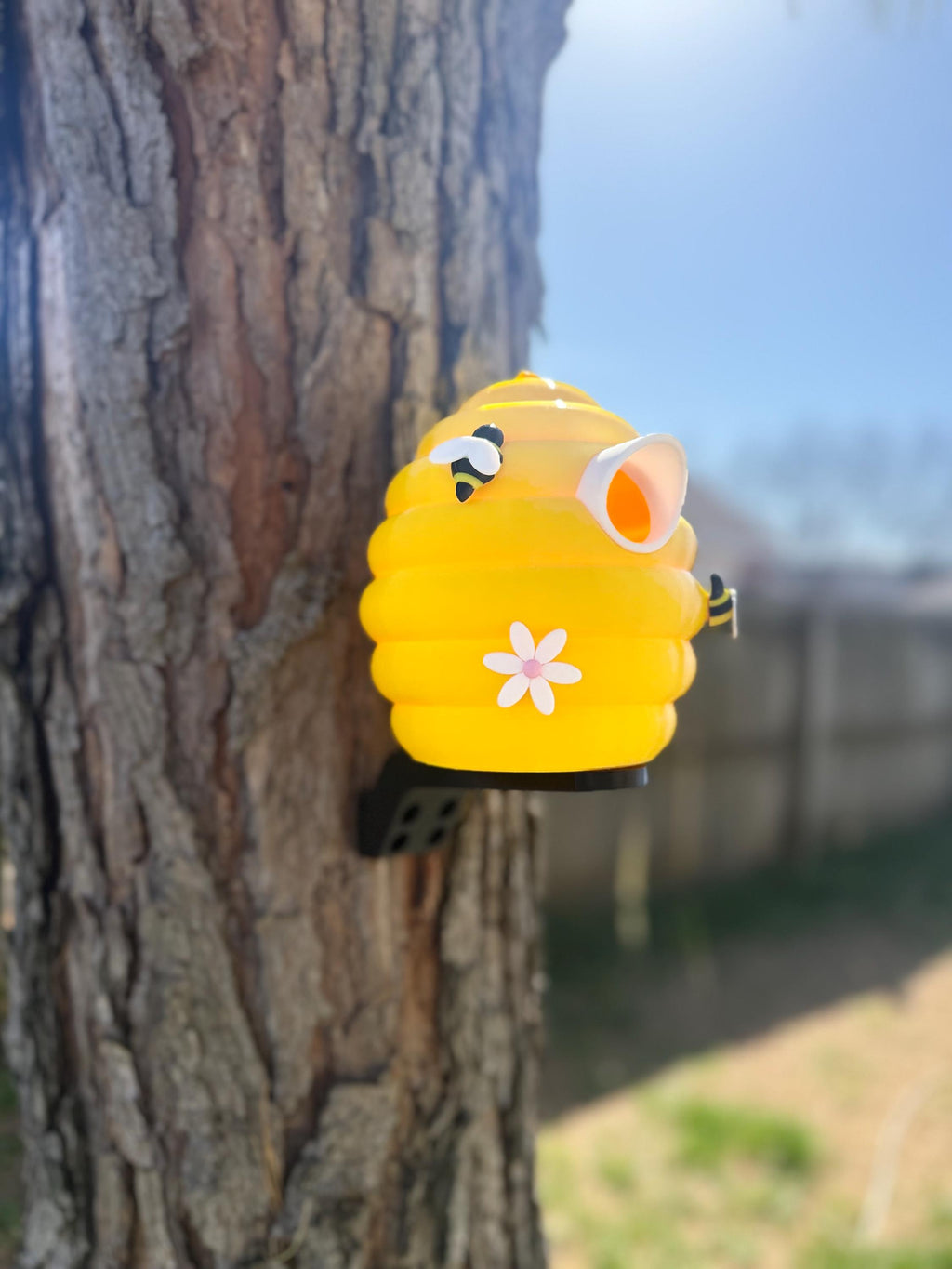 Birdhouse 3D Printed PLA Garden Decor – Weather-Resistant Whimsical Outdoor Bird House – Nature Inspired Yard Art