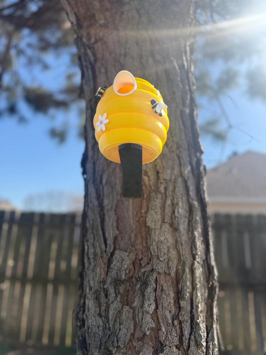 Birdhouse 3D Printed PLA Garden Decor – Weather-Resistant Whimsical Outdoor Bird House – Nature Inspired Yard Art