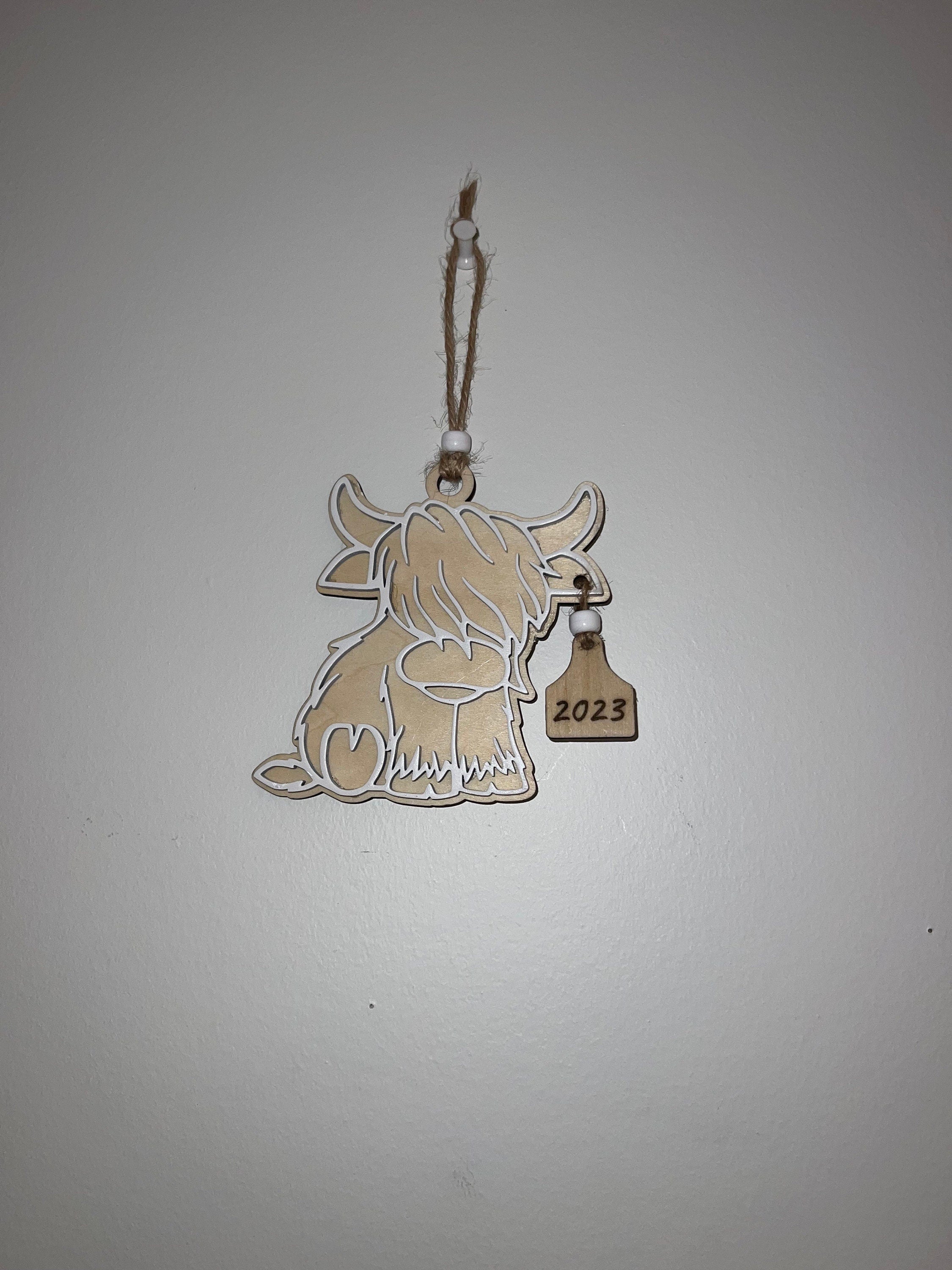 Highland Cow Christmas Ornament: Laser Cut File (SVG, PDF, PNG)