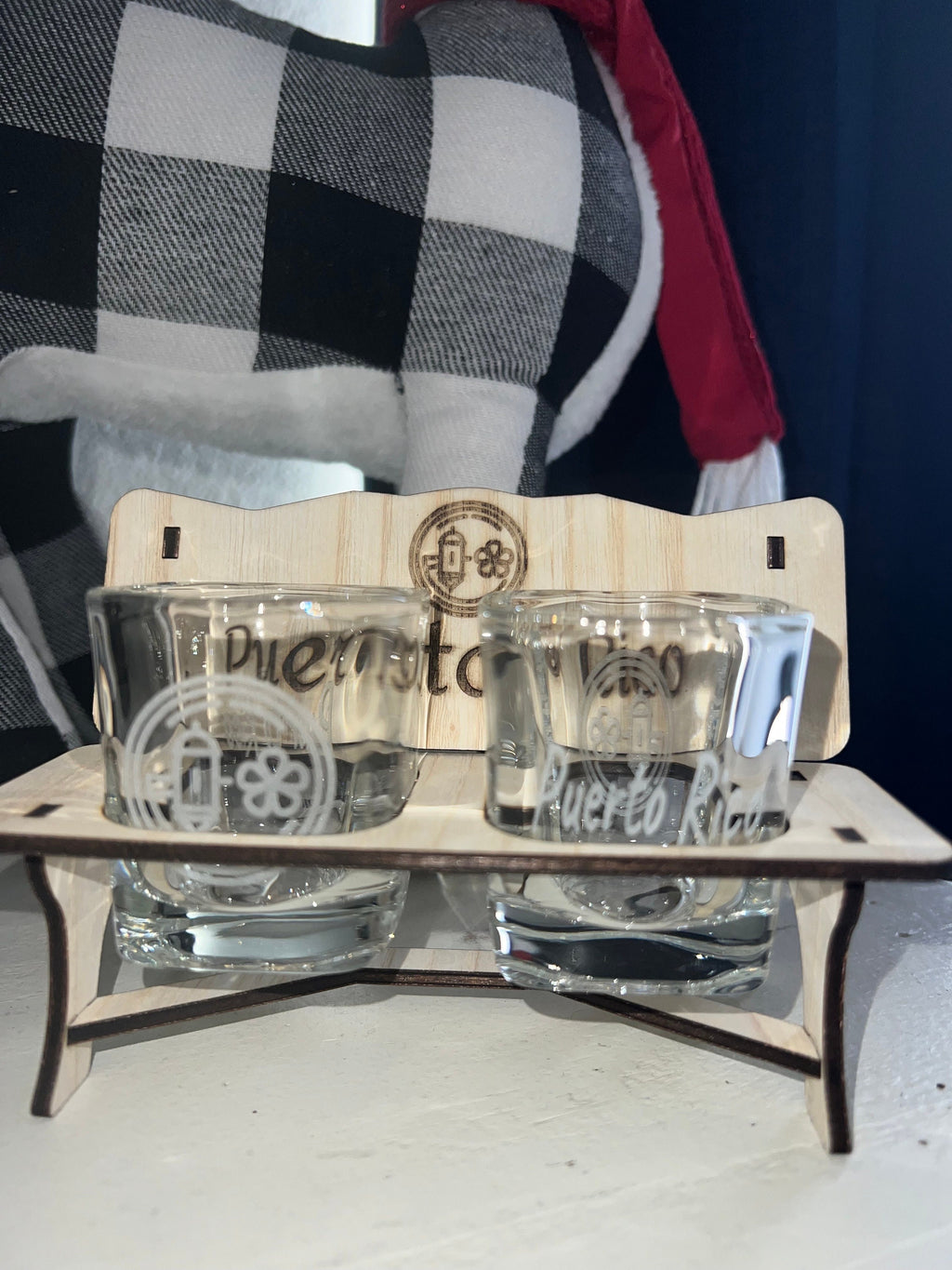 Puerto Rico Engraved Shot Glasses: Crystal Collectible Souvenir