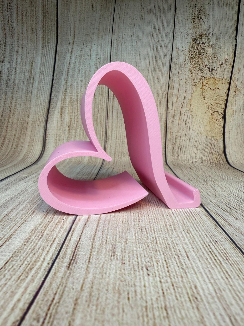 3D Printed Heart Phone Stand: Minimalist PLA Desk Accessory, San Valentine Gift