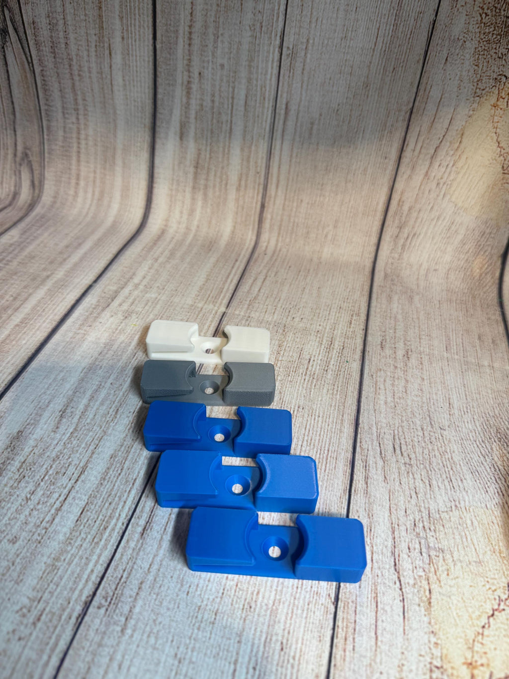 Fishing Reel Wall Mount,Spinning Reel Holder, Series 2500 to 3000, Dad Gift